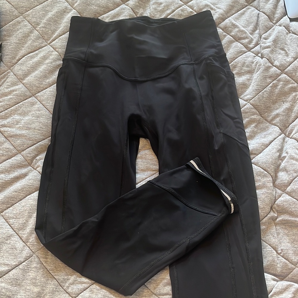 Lululemon leggings with pockets